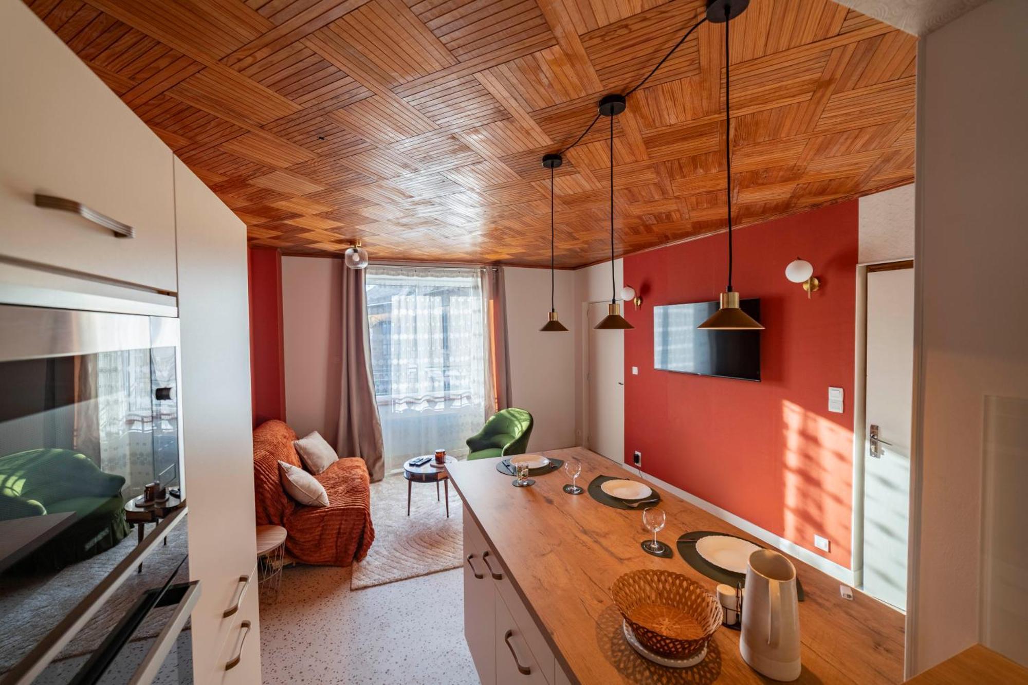 Appartement Cosy Au Coeur Du Village - Le Segala Montbazens Екстериор снимка